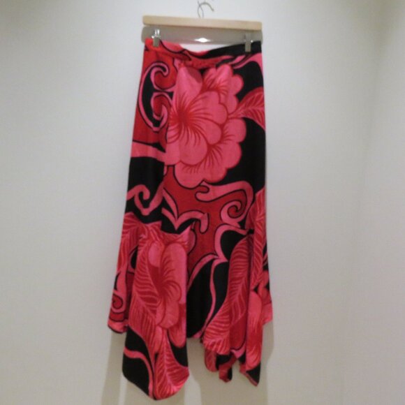 VINTAGE FUMI'S ORIGINALS HONOLULU Hawaiian Floral Maxi Skirt in Pink Purple - Picture 2 of 15